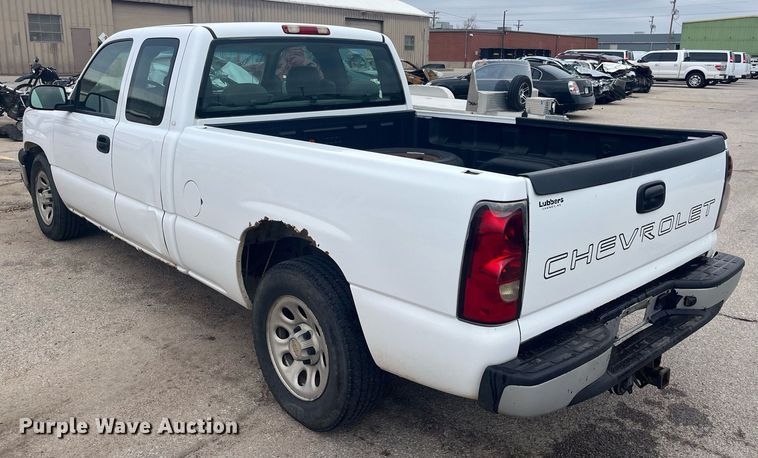 image for item DG5368 2005 Chevrolet Silverado 1500  Ext. Cab pickup truck