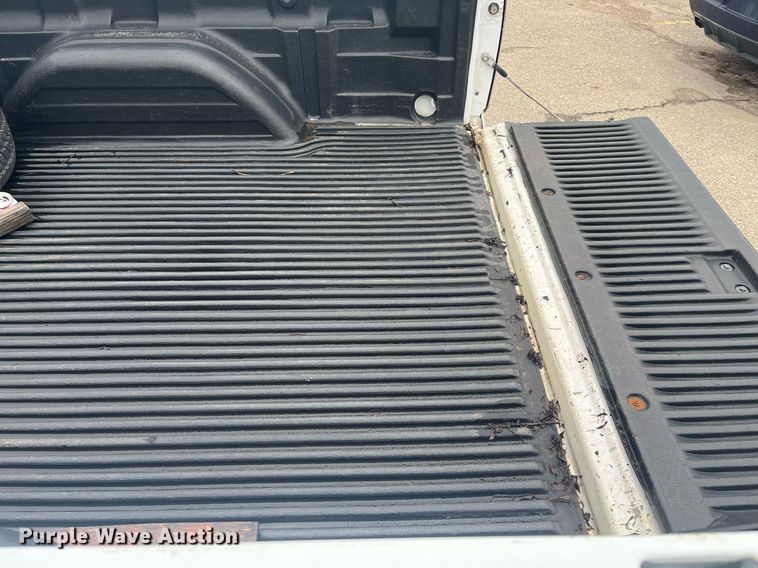 image for item DG5368 2005 Chevrolet Silverado 1500  Ext. Cab pickup truck