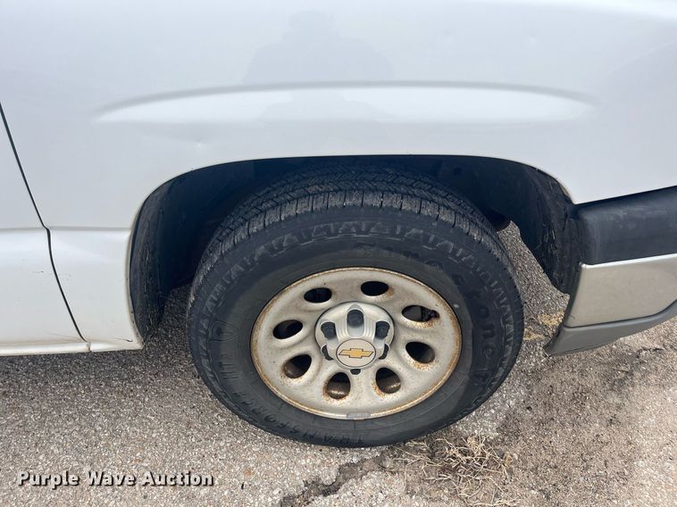 image for item DG5368 2005 Chevrolet Silverado 1500  Ext. Cab pickup truck
