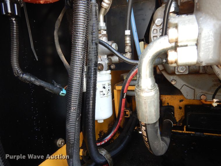 image for item DK7601 2011 John Deere 240DLC  excavator