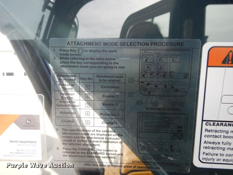 image for item DK7601 2011 John Deere 240DLC  excavator