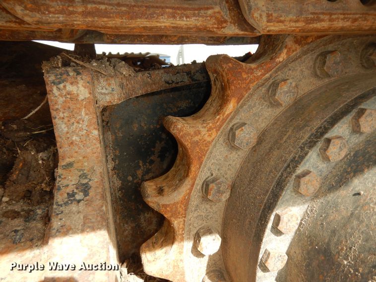 image for item DK7601 2011 John Deere 240DLC  excavator