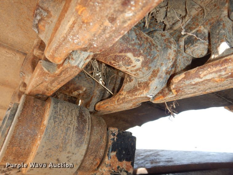 image for item DK7601 2011 John Deere 240DLC  excavator