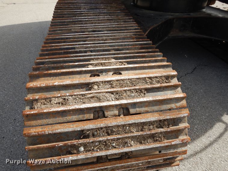 image for item DK7601 2011 John Deere 240DLC  excavator