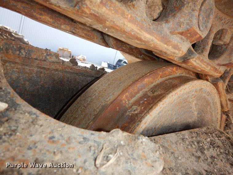 image for item DK7601 2011 John Deere 240DLC  excavator