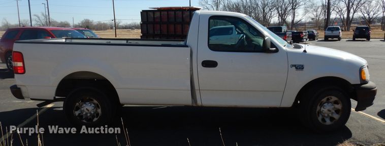 image for item DK7611 2001 Ford F150 XL  pickup truck