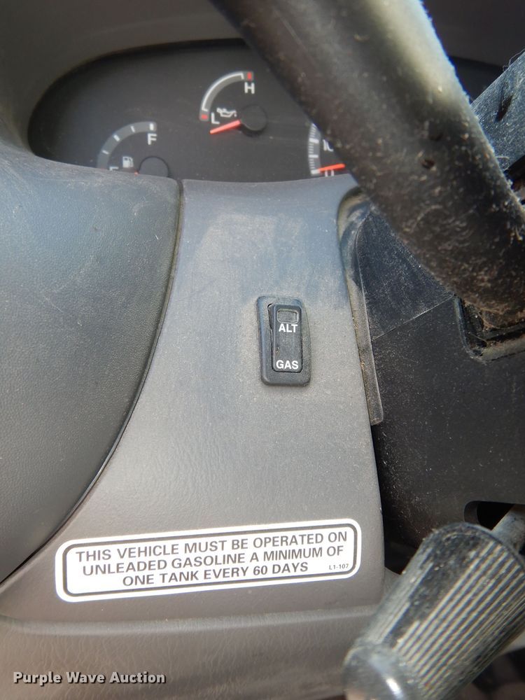 image for item DK7611 2001 Ford F150 XL  pickup truck