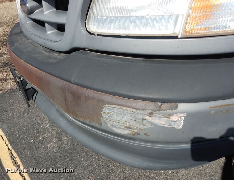 image for item DK7611 2001 Ford F150 XL  pickup truck