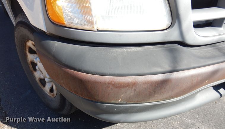 image for item DK7611 2001 Ford F150 XL  pickup truck