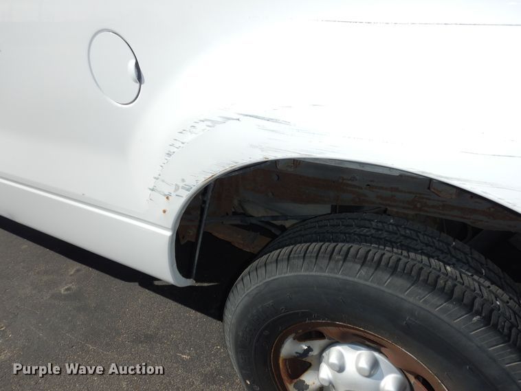 image for item DK7611 2001 Ford F150 XL  pickup truck