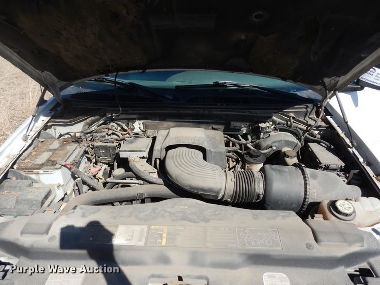 image for item DK7611 2001 Ford F150 XL  pickup truck