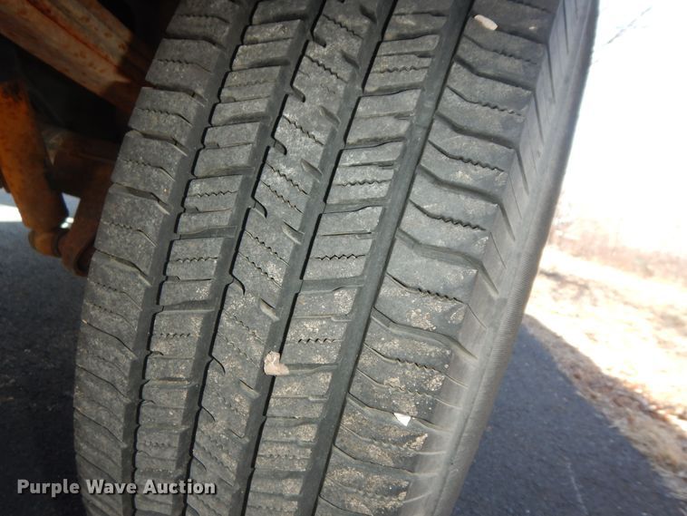 image for item DK7611 2001 Ford F150 XL  pickup truck