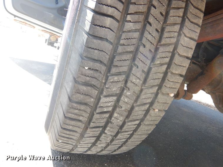 image for item DK7611 2001 Ford F150 XL  pickup truck