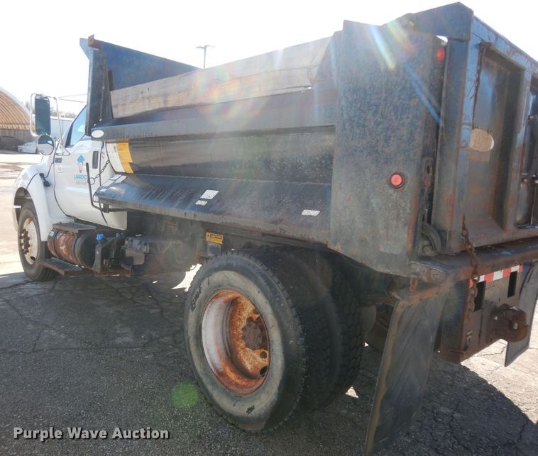 image for item DK7620 2011 Ford F750 Super Duty  dump truck