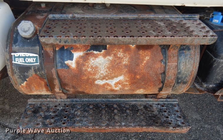 image for item DK7620 2011 Ford F750 Super Duty  dump truck