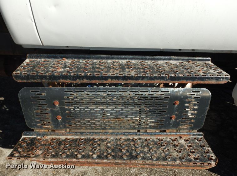 image for item DK7620 2011 Ford F750 Super Duty  dump truck