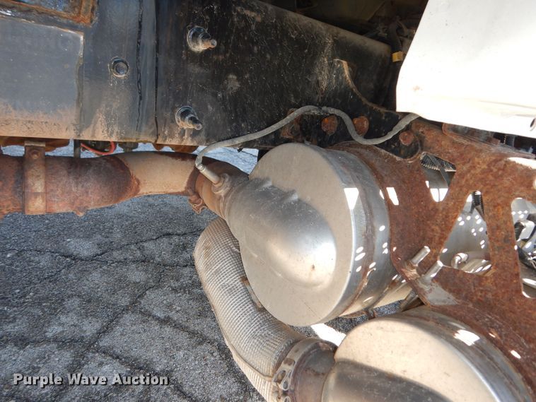 image for item DK7620 2011 Ford F750 Super Duty  dump truck