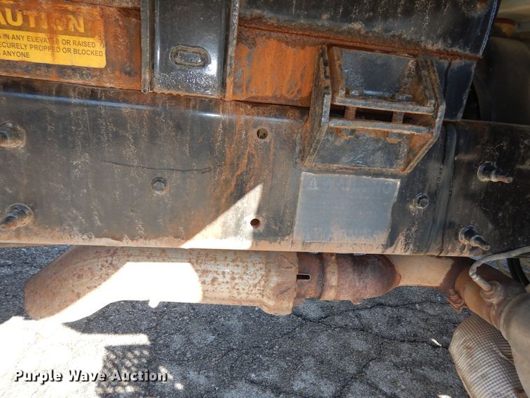 image for item DK7620 2011 Ford F750 Super Duty  dump truck