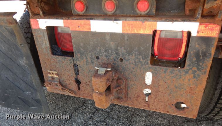 image for item DK7620 2011 Ford F750 Super Duty  dump truck