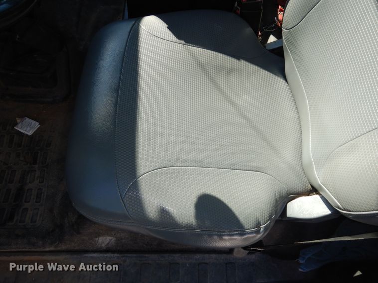 image for item DK7620 2011 Ford F750 Super Duty  dump truck