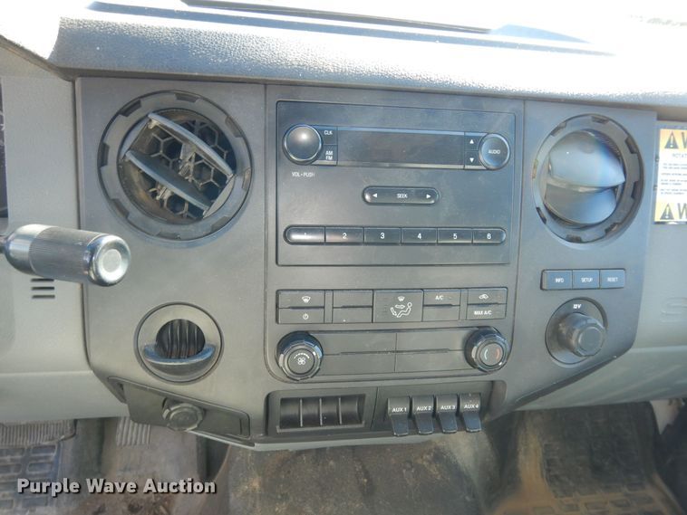 image for item DK7620 2011 Ford F750 Super Duty  dump truck