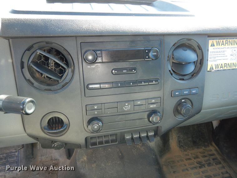 image for item DK7620 2011 Ford F750 Super Duty  dump truck