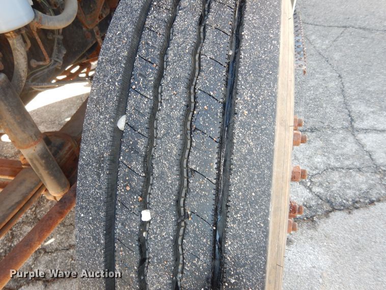 image for item DK7620 2011 Ford F750 Super Duty  dump truck