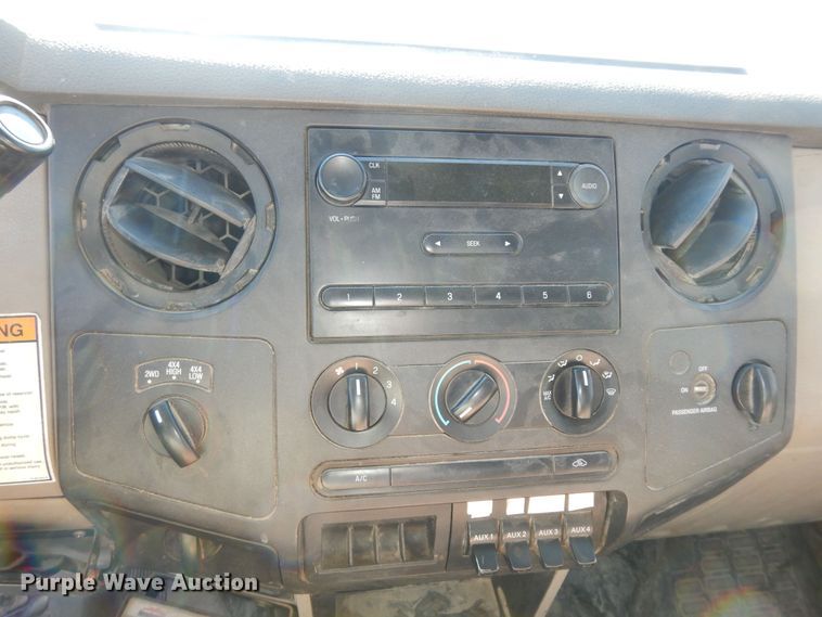 image for item DK7624 2009 Ford F350 Super Duty XL  dump bed pickup truck