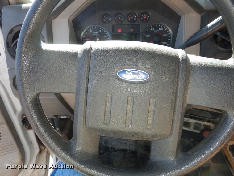 image for item DK7624 2009 Ford F350 Super Duty XL  dump bed pickup truck