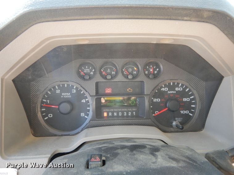 image for item DK7624 2009 Ford F350 Super Duty XL  dump bed pickup truck