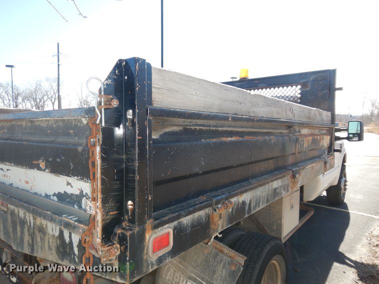 image for item DK7624 2009 Ford F350 Super Duty XL  dump bed pickup truck