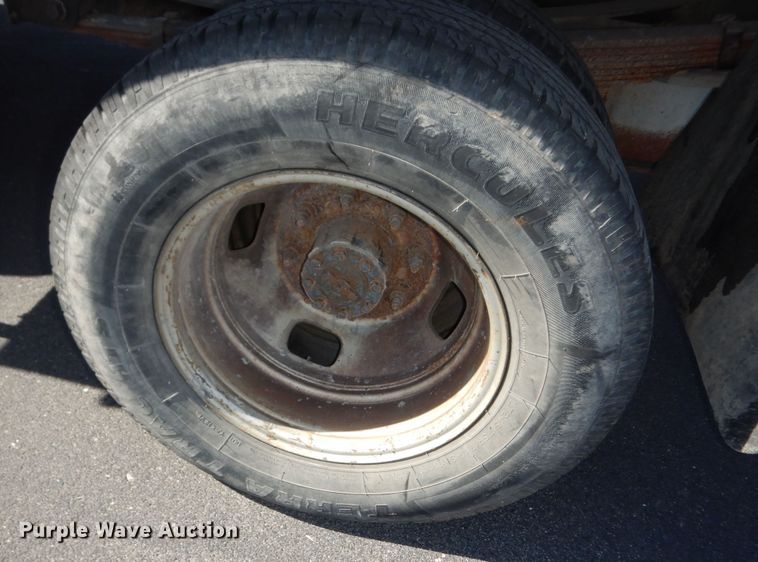 image for item DK7624 2009 Ford F350 Super Duty XL  dump bed pickup truck