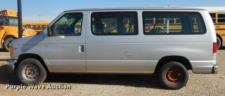 image for item DK7675 2000 Ford E150 XL  van