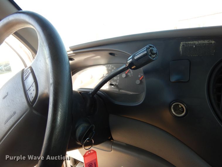 image for item DK7675 2000 Ford E150 XL  van