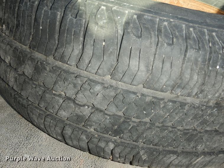 image for item DK7675 2000 Ford E150 XL  van