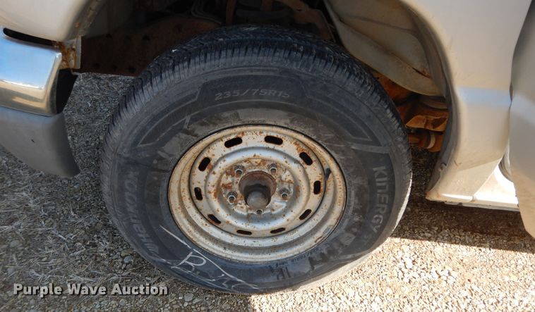 image for item DK7675 2000 Ford E150 XL  van