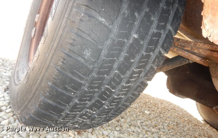 image for item DK7675 2000 Ford E150 XL  van