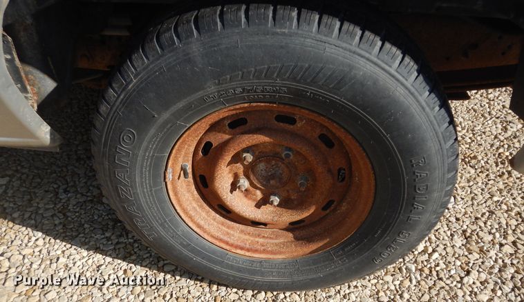 image for item DK7675 2000 Ford E150 XL  van