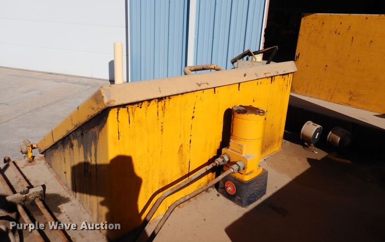 image for item DN6275 1989 Cimline 100  melter applicator