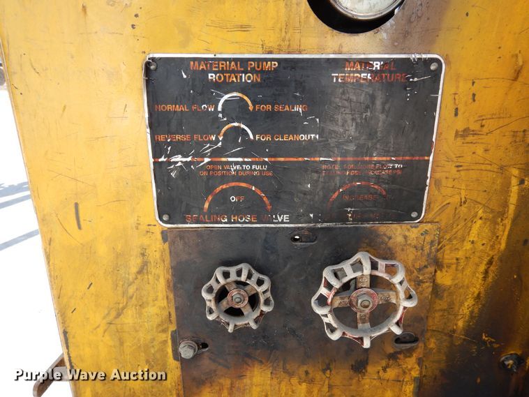 image for item DN6275 1989 Cimline 100  melter applicator