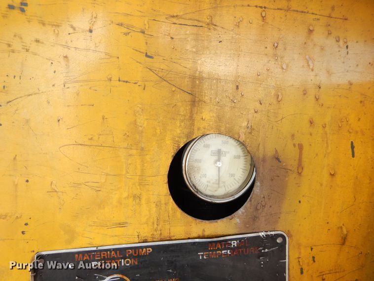 image for item DN6275 1989 Cimline 100  melter applicator