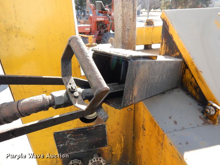 image for item DN6275 1989 Cimline 100  melter applicator