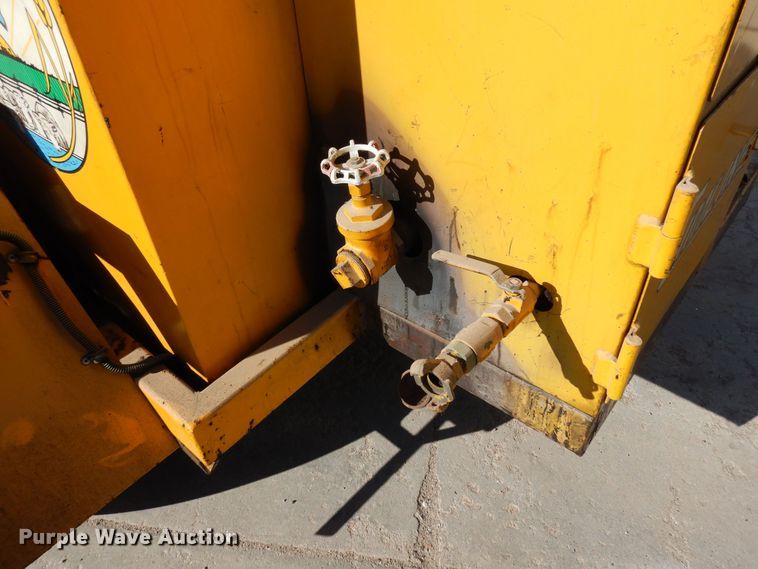 image for item DN6275 1989 Cimline 100  melter applicator