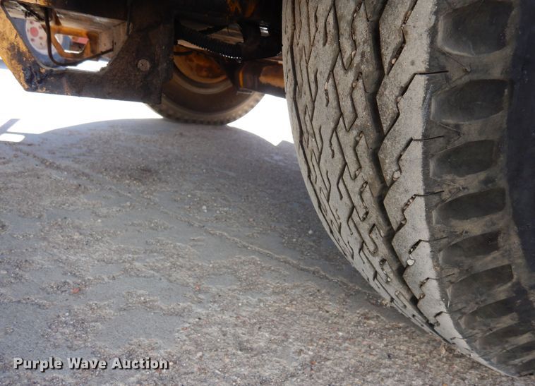 image for item DN6275 1989 Cimline 100  melter applicator