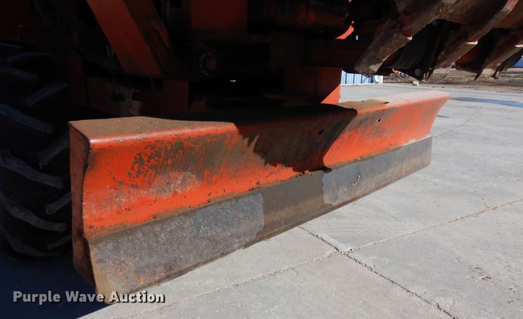 image for item DN6276 2000 Ditch Witch R40  trencher