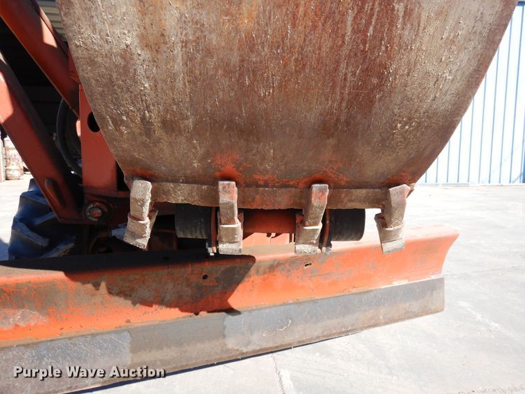 image for item DN6276 2000 Ditch Witch R40  trencher