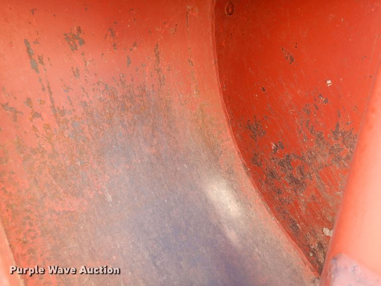 image for item DN6276 2000 Ditch Witch R40  trencher