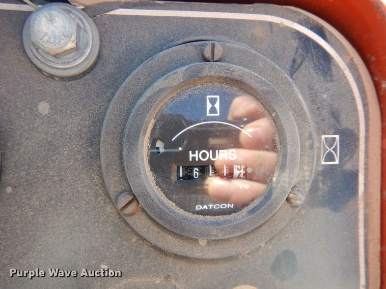 image for item DN6276 2000 Ditch Witch R40  trencher