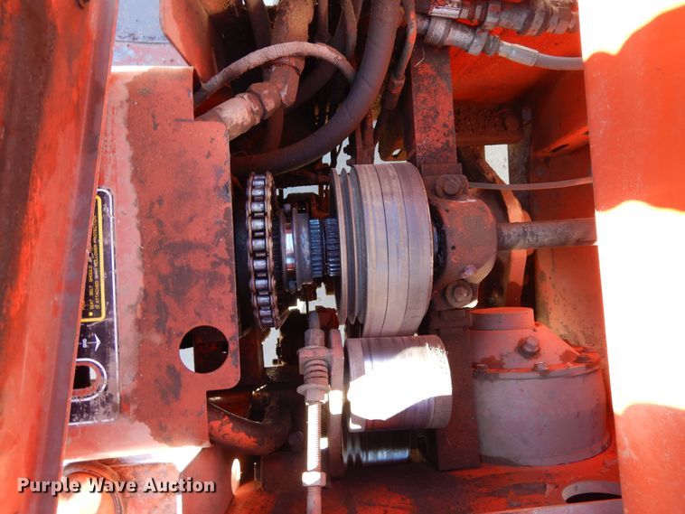image for item DN6276 2000 Ditch Witch R40  trencher