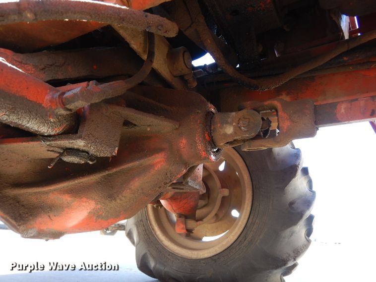 image for item DN6276 2000 Ditch Witch R40  trencher